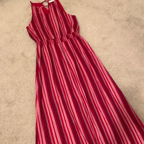 ❤️ Striped Red Halter Dress ❤️ - Picture 1 of 16